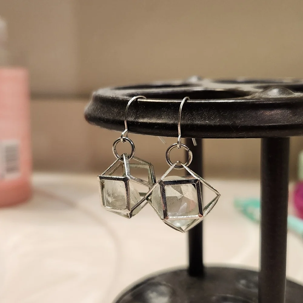 Geometric dangle earrings - Picture 1 of 1